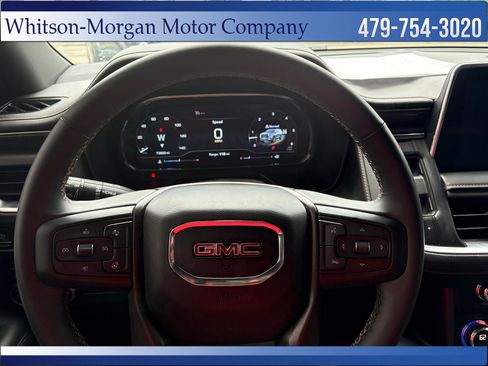 Used 2023 GMC Yukon AT4 w/ AT4 Premium Package AWD/4WD image 9