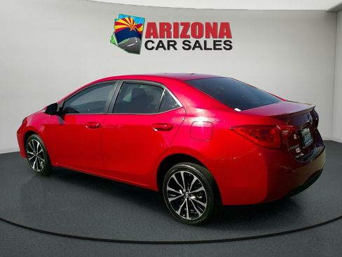 Used 2017 Toyota Corolla SE image 2