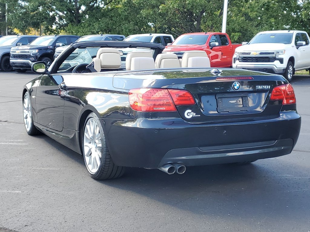 Used 2013 BMW 328i Convertible RWD image 35