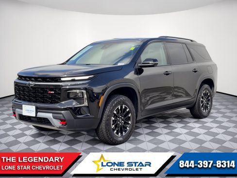 Used 2025 Chevrolet Traverse Z71 w/ Driver Confidence Package AWD/4WD image 1