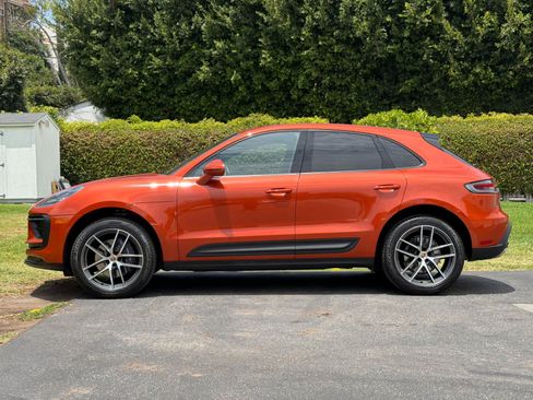 Certified 2023 Porsche Macan Turbo AWD/4WD image 2