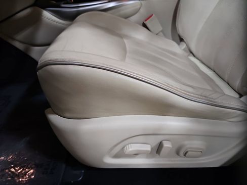 Used 2019 INFINITI QX60 Luxe w/ Essential Package image 18