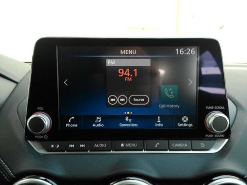 Used 2025 Nissan Sentra SV FWD image 40