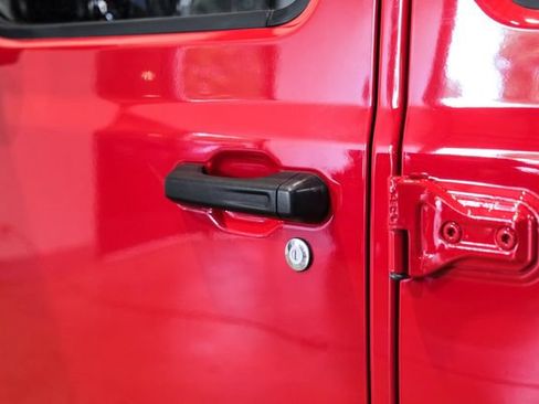 Used 2021 Jeep Gladiator Sport AWD/4WD image 45