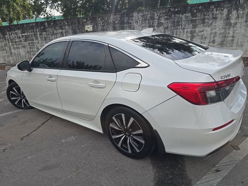 Used 2024 Honda Civic EX image 7