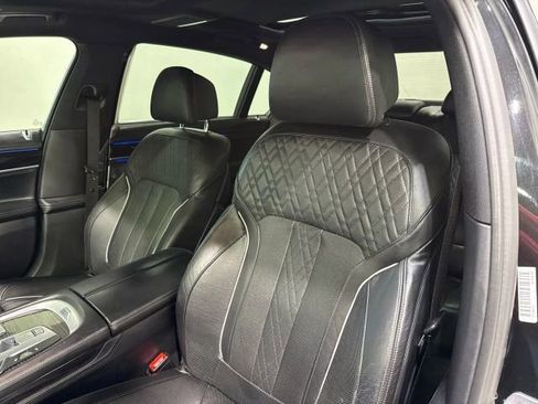Used 2017 BMW 750i xDrive image 22