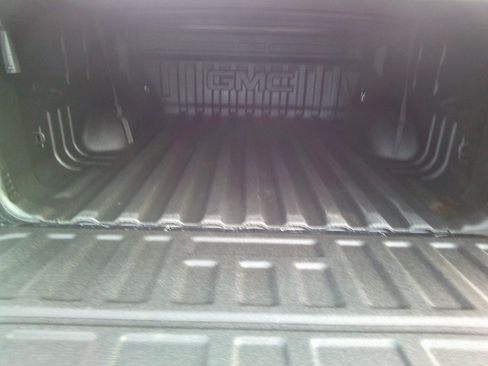 Used 2022 GMC Canyon Elevation w/ Trailering Package image 7