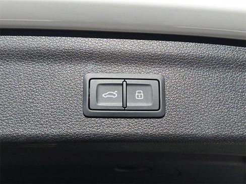 Used 2022 Audi Q3 2.0T Premium Plus w/ Premium Plus Package image 13