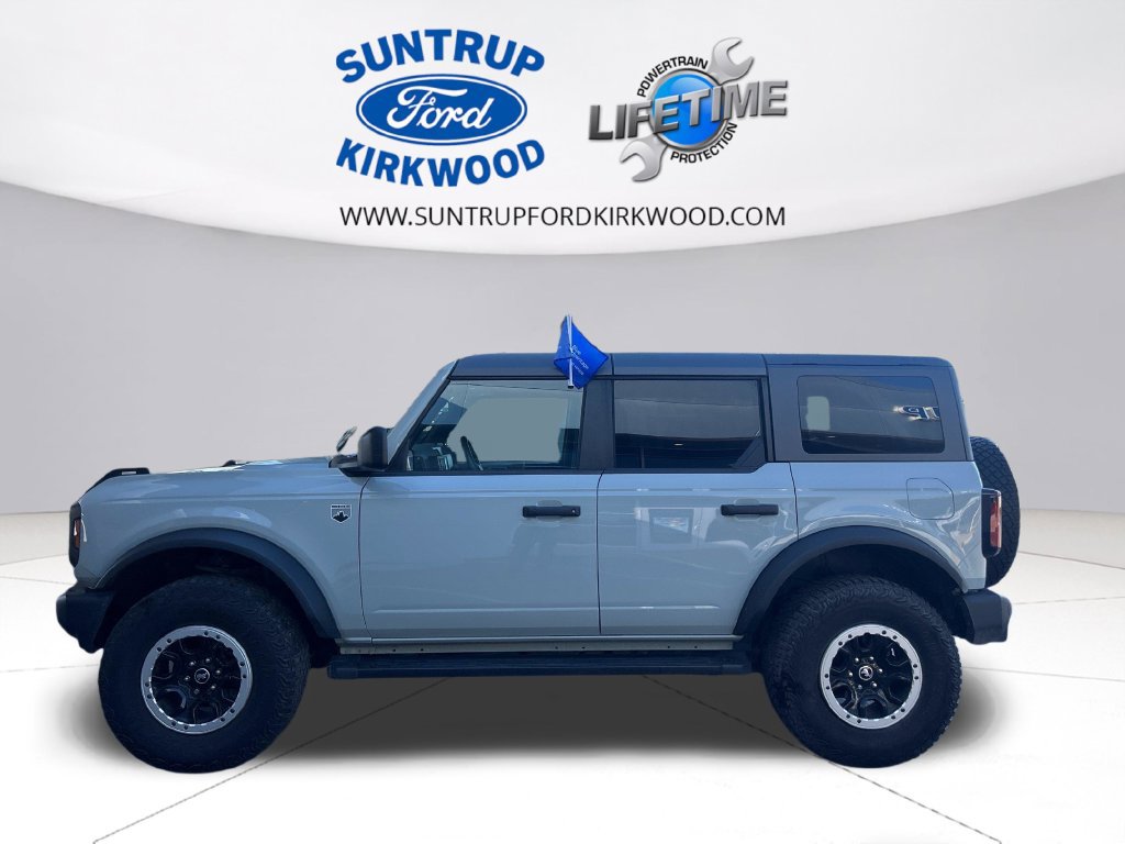 Used 2023 Ford Bronco Big Bend w/ Sasquatch Package AWD/4WD image 2