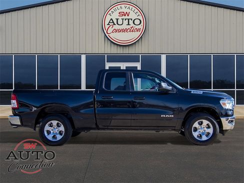 Used 2022 RAM 1500 Big Horn image 8