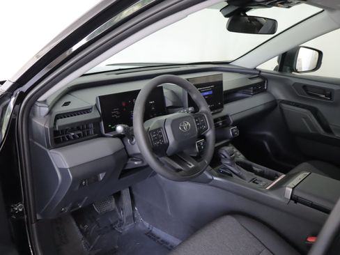 Used 2026 Toyota RAV4 LE AWD/4WD image 9