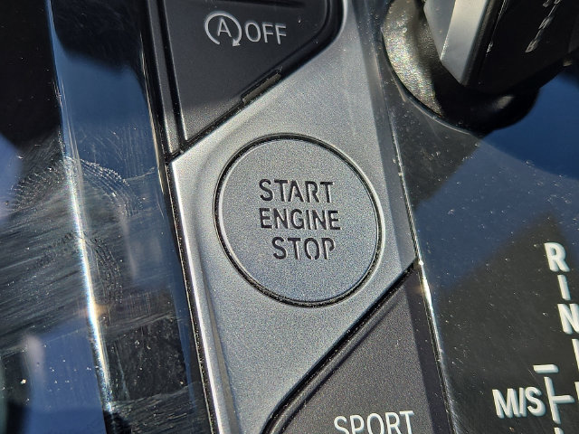Used 2024 BMW X3 xDrive30i AWD/4WD image 9