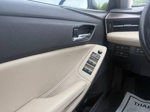 Used 2021 Toyota Avalon XLE FWD image 27