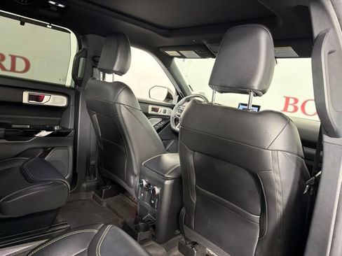 Used 2022 Ford Explorer ST w/ Equipment Group 401A AWD/4WD image 19