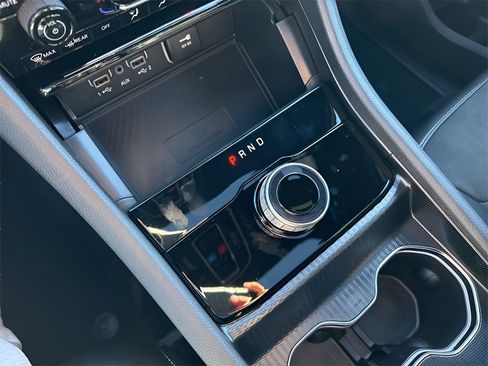 New 2025 Jeep Grand Cherokee L Altitude image 36