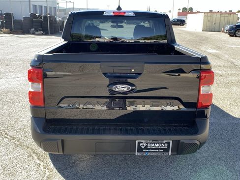 New 2025 Ford Maverick XL image 7