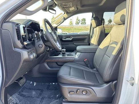 New 2026 GMC Sierra 1500 SLT w/ SLT Premium Plus Package image 21
