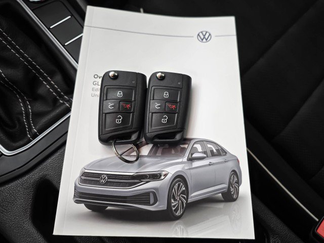 Used 2023 Volkswagen Jetta Sport FWD image 38