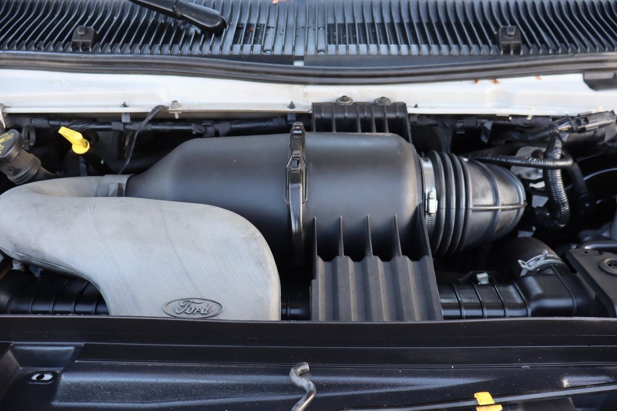 Used 2014 Ford E-250 and Econoline 250 w/ Power Group RWD image 35