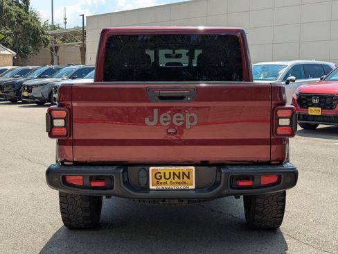 Used 2021 Jeep Gladiator Rubicon image 5