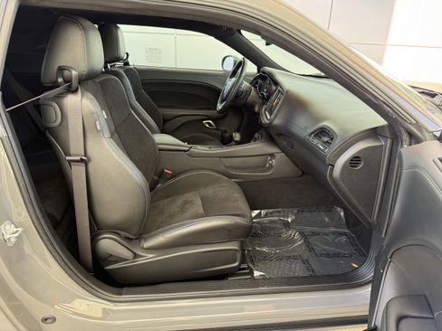 Used 2023 Dodge Challenger R/T Scat Pack w/ T/A Package image 21