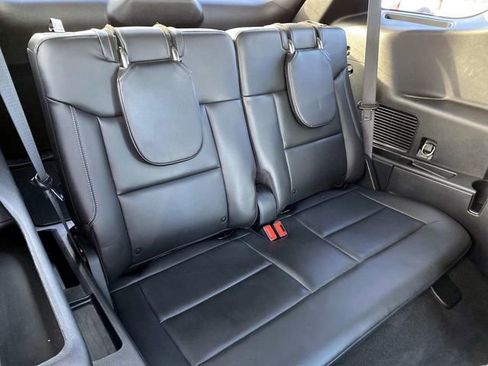 Used 2022 Ford Explorer XLT w/ Equipment Group 202A image 30