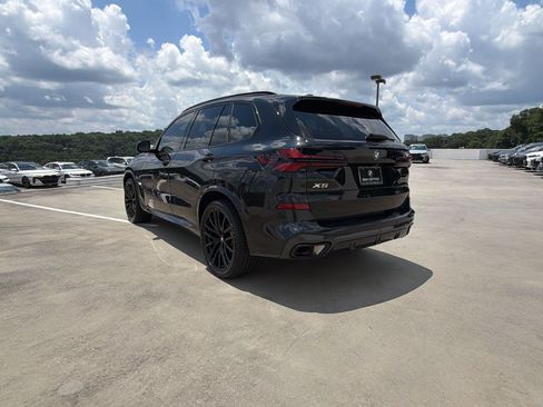 Used 2024 BMW X5 xDrive40i w/ M Sport Package AWD/4WD image 2