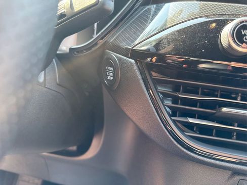 Used 2025 Ford Escape ST-Line image 32