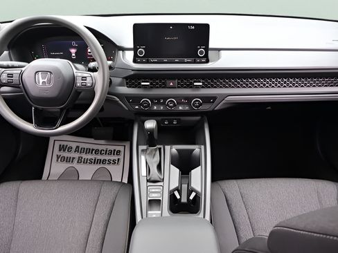 Used 2025 Honda Accord SE image 11
