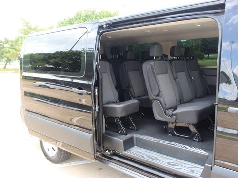 Used 2025 Ford Transit 350 XLT RWD image 10