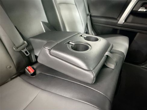 Certified 2022 Toyota 4Runner SR5 Premium AWD/4WD image 52
