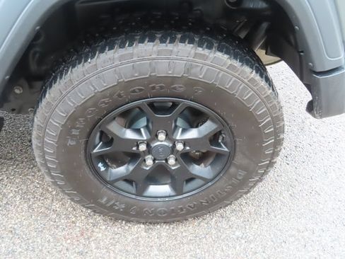 Used 2020 Jeep Wrangler Sport AWD/4WD image 15