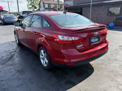 Used 2012 Ford Focus SE FWD image 6