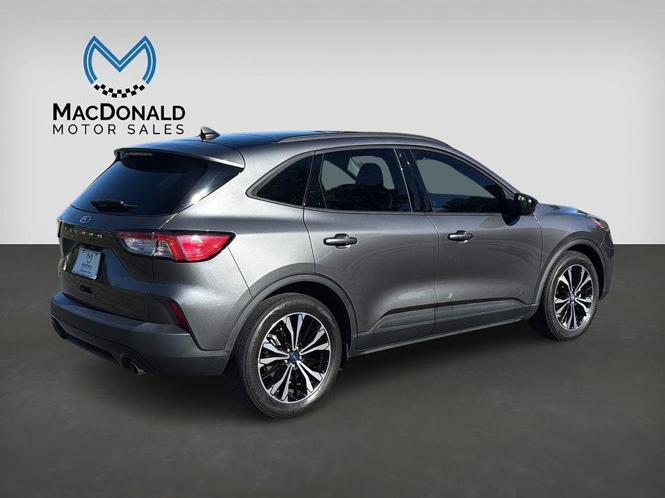 Used 2021 Ford Escape SE w/ SE Sport Appearance Package FWD image 7