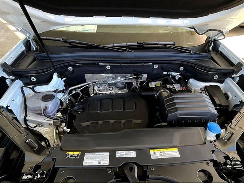 New 2026 Volkswagen Atlas SEL Premium R-Line image 9