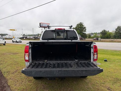 Used 2014 Nissan Frontier PRO-4X w/ Pro-4x Luxury Package AWD/4WD image 5