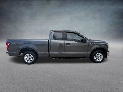 Used 2018 Ford F150 XLT RWD image 3