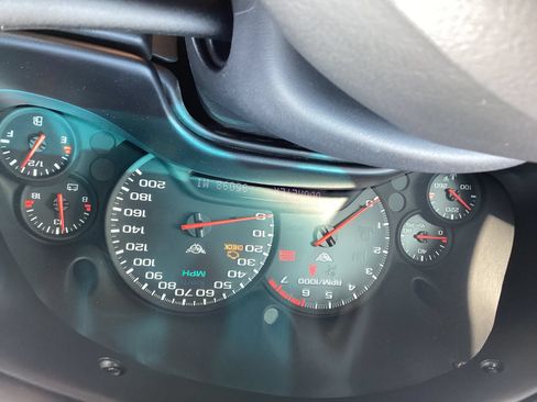 Used 2004 Chevrolet Corvette Convertible w/ Preferred Equipment Group RWD image 3