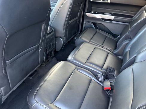 Certified 2022 Ford Explorer XLT w/ Equipment Group 202A image 13