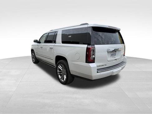 Used 2017 GMC Yukon XL Denali w/ Open Road Package AWD/4WD image 5