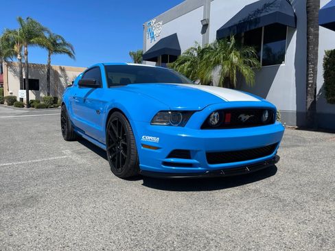 Used 2014 Ford Mustang GT Premium w/ GT Track Package RWD image 3