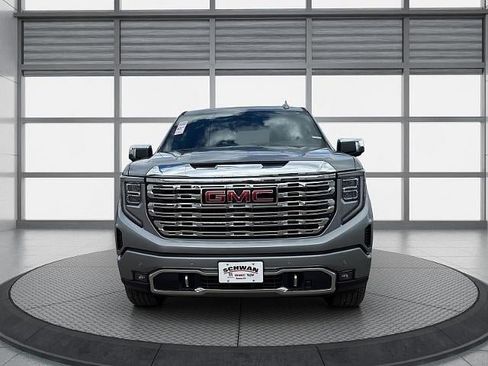 Used 2026 GMC Sierra 1500 Denali w/ Denali Reserve Package AWD/4WD image 9