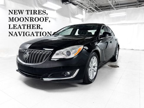 Used 2017 Buick Regal AWD image 1
