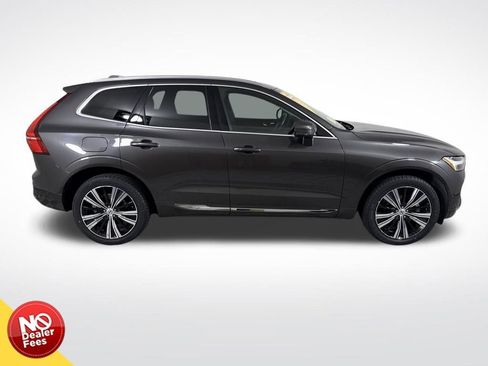 Used 2022 Volvo XC60 B5 Inscription w/ Advanced Package image 2