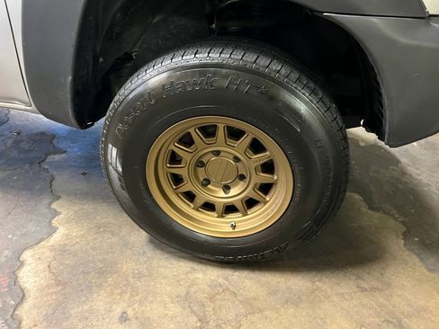 Used 2014 Toyota Tacoma PreRunner image 29