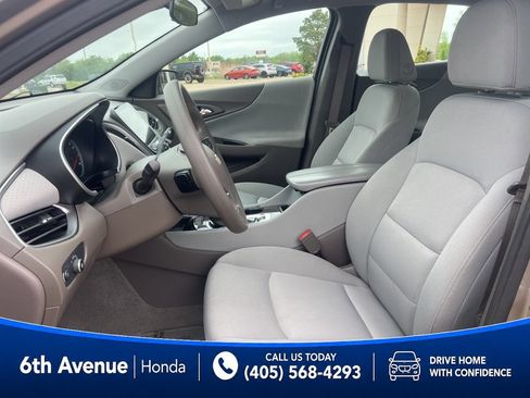 Used 2025 Chevrolet Malibu LT FWD image 10