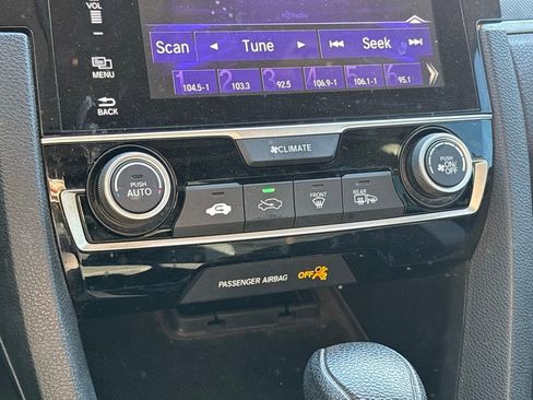 Used 2018 Honda Civic EX image 11