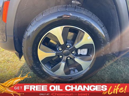 Used 2024 Jeep Grand Cherokee Limited 4xe image 9