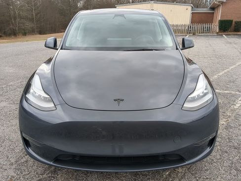 Used 2023 Tesla Model Y Long Range image 7