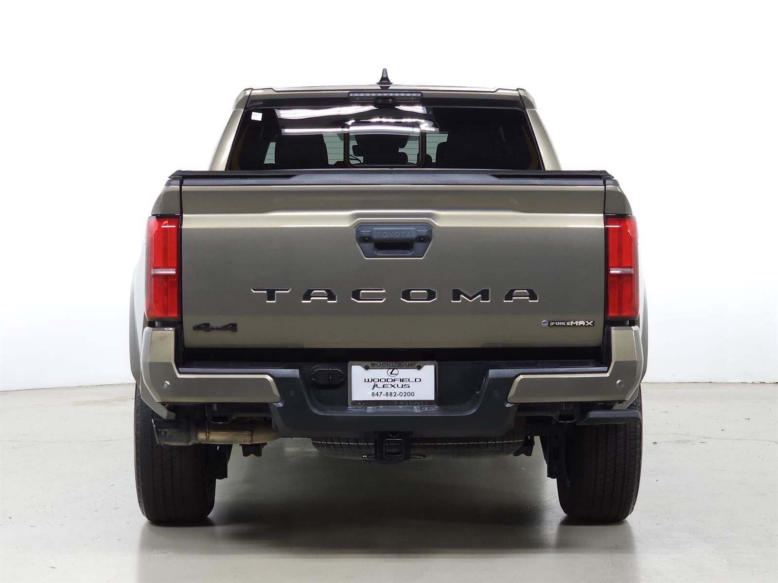 Used 2024 Toyota Tacoma TRD Sport w/ TRD Sport Premium Package AWD/4WD image 7